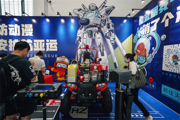 浙江消防卡通展位閃耀第十九屆中國國際動(dòng)漫節(jié)，安全知識“破圈”新嘗試